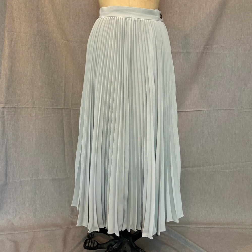 Liz Claiborne Collection Pleated Green Midi Skirt- Size 6